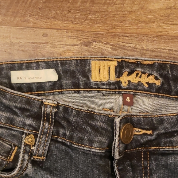 KUT Katy boyfriend cut jeans size 4 - Picture 3 of 5